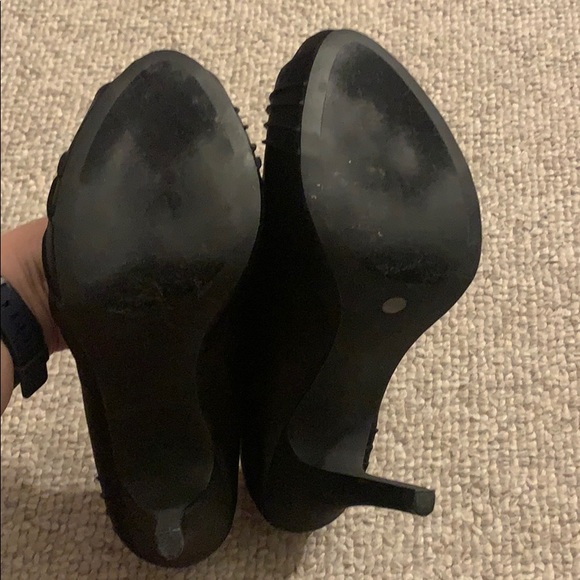 Women’s Jaqueline Ferrar 5” Black Heels - Picture 6 of 7